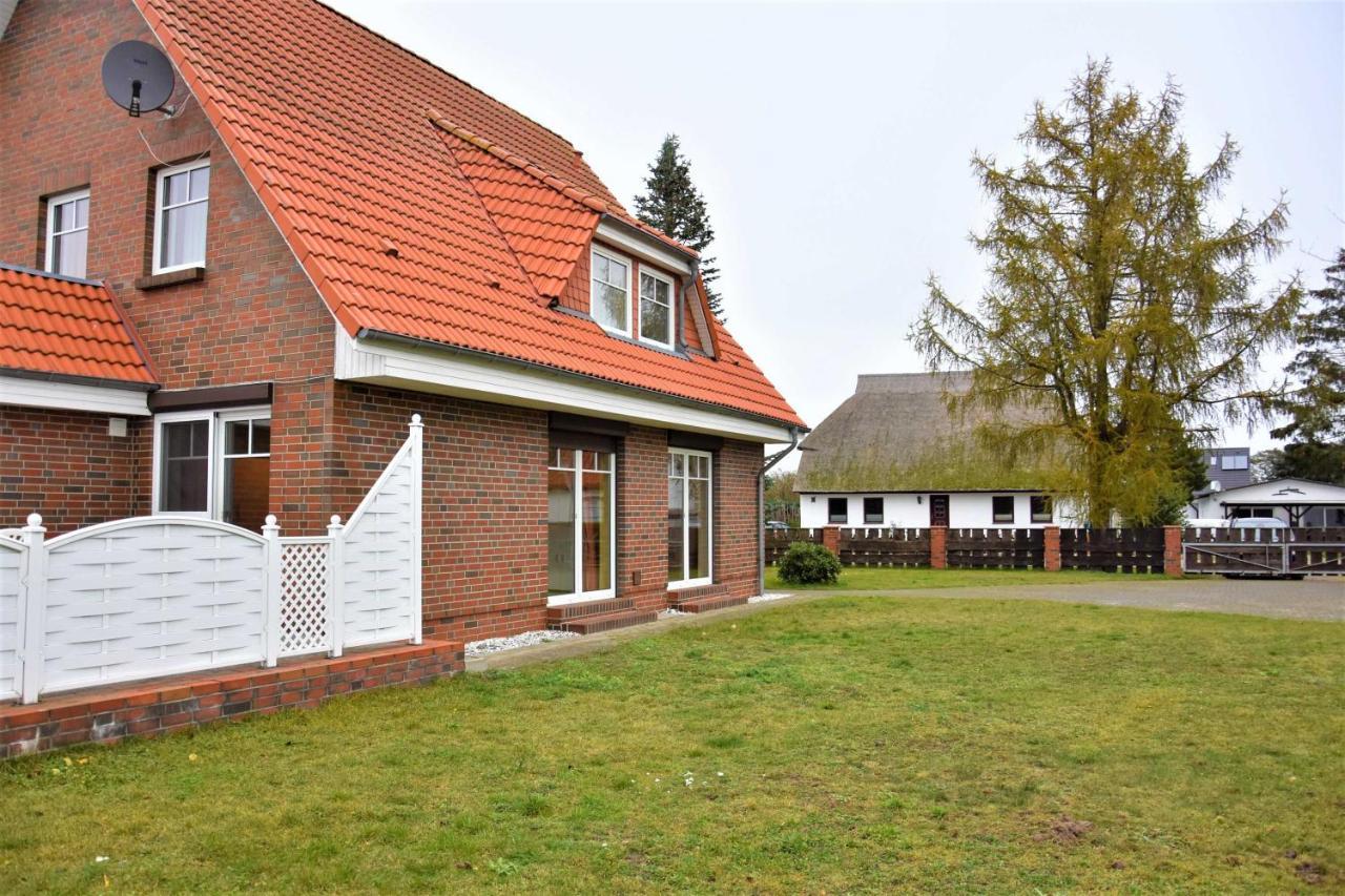 Ferienhaus Bannemin Apartment Luaran gambar